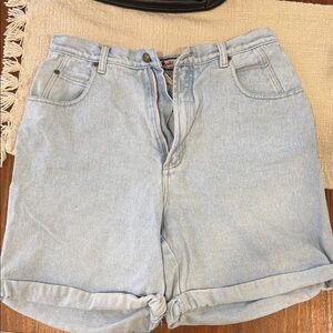 Gloria Vanderbilt Light Blue Jean Shorts